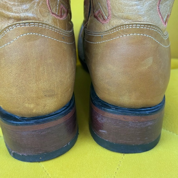 Longhorn Tan Heeled Western Boots with Square Toe and Stitched Pattern Size 24 - Picture 9 of 13